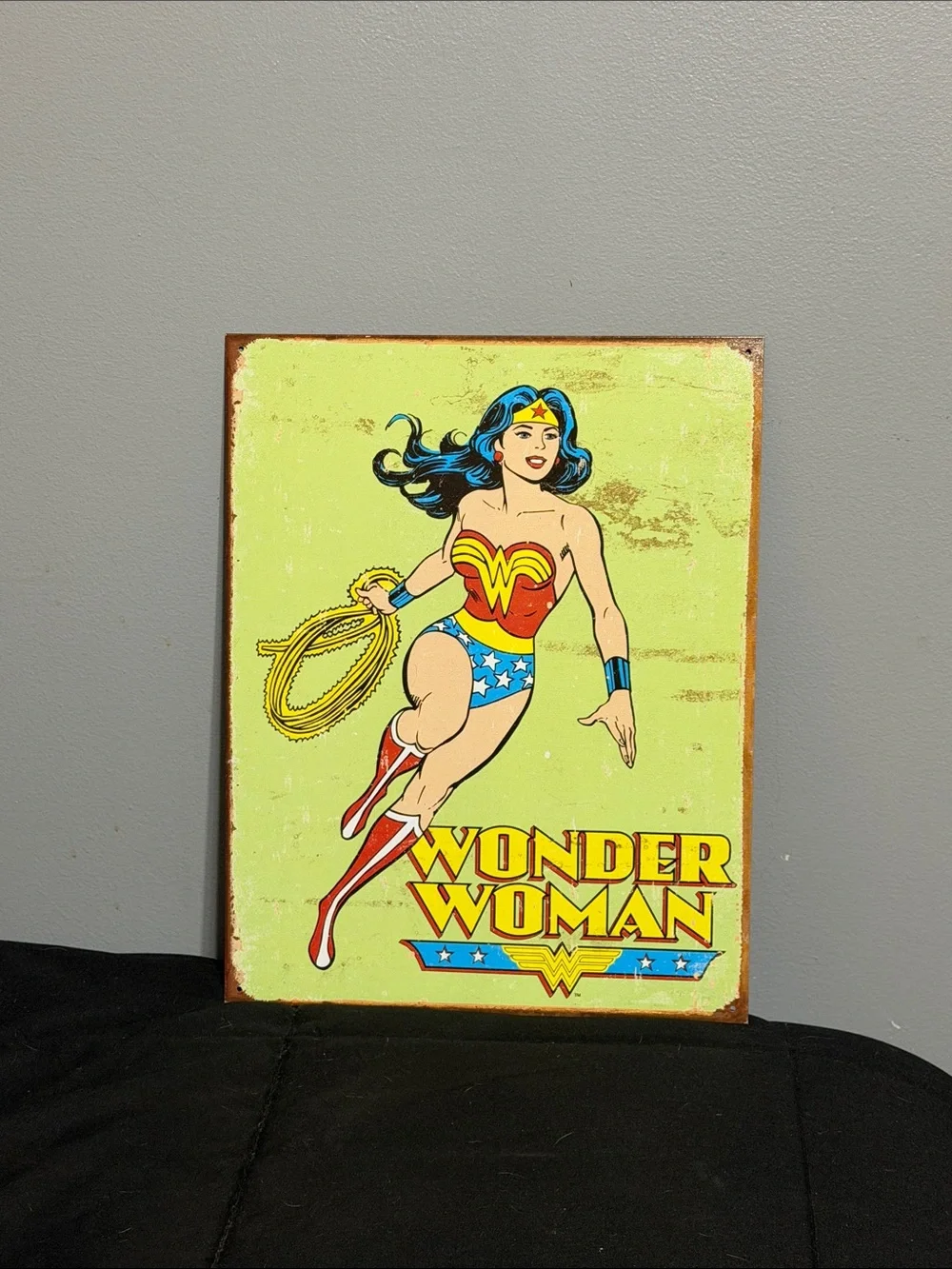 DC Comics Wonder Woman Vintage-Style Wall Art - Red, Blue, Yellow, White